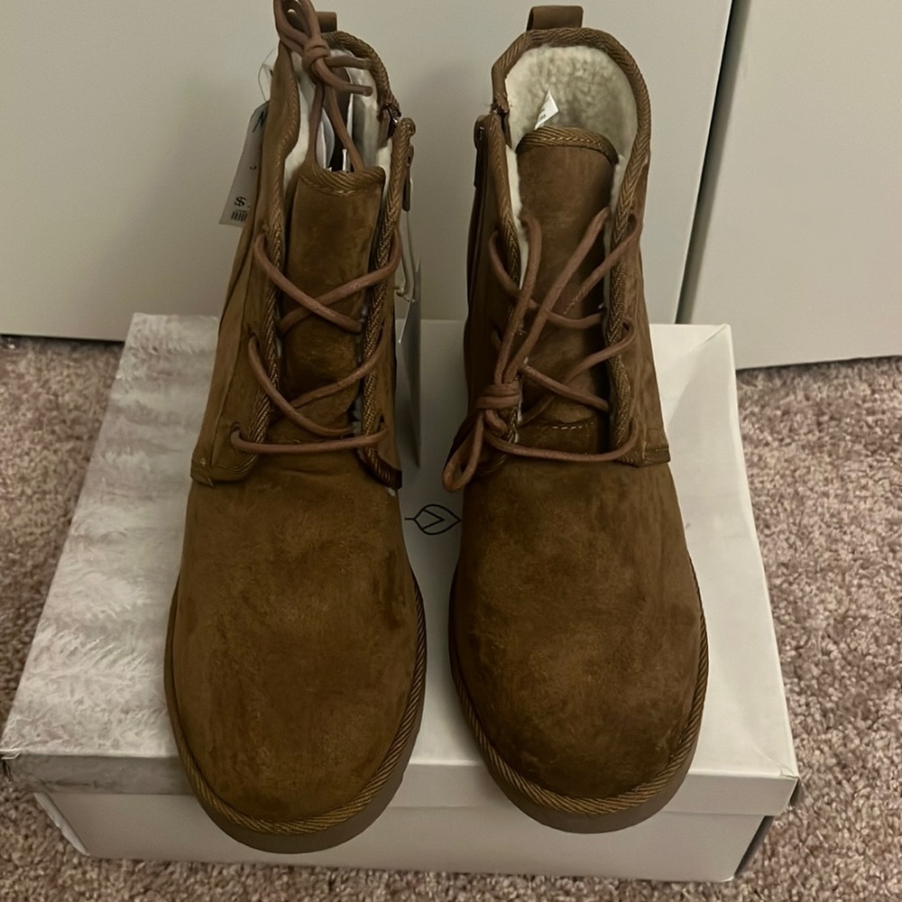 Suede chestnut wedge fur boots size women’s 9 never worn comes with original box